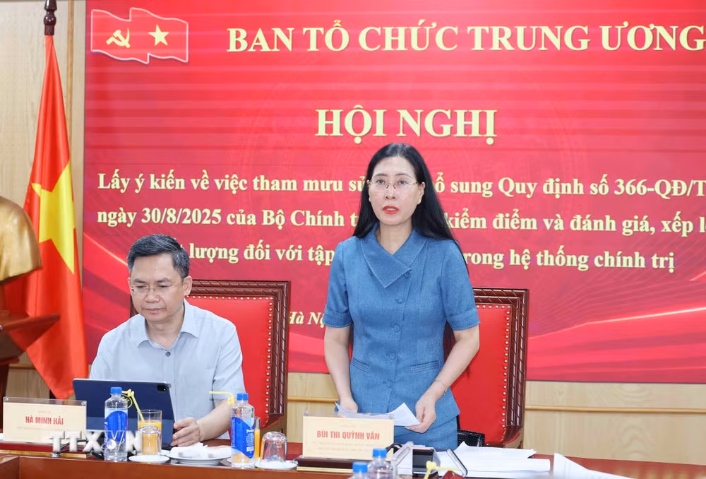 ttxvn-hoi-nghi-lay-y-kien-sua-doi-bo-sung-quy-dinh-so-366-qdtw-cua-bo-chinh-tri-8936333-3.jpg