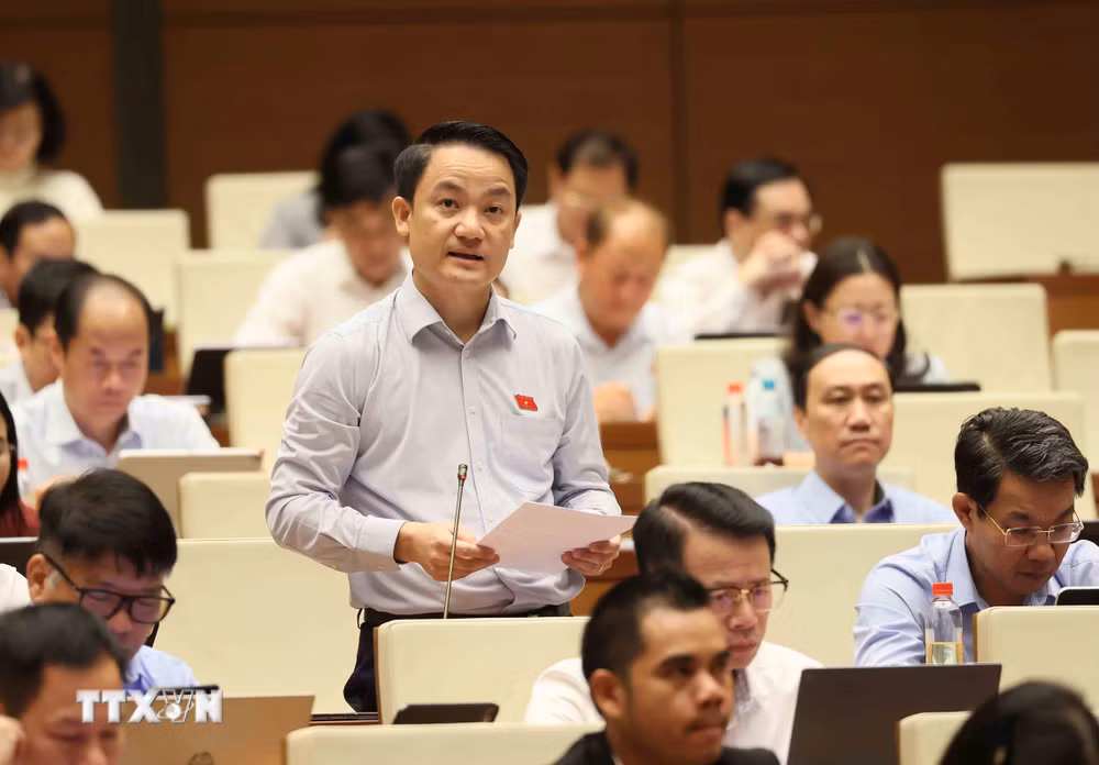 ttxvn-quoc-hoi-thao-luan-ve-du-an-luat-sua-doi-bo-sung-mot-so-dieu-cua-luat-ngan-hang-nha-nuoc-viet-nam-luat-phong-chong-rua-tien-8942687-2.jpg