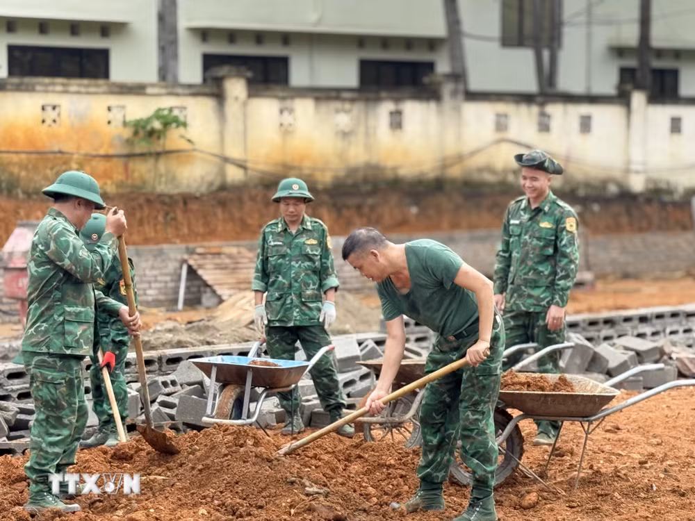 ttxvn-gop-suc-xay-dung-mai-truong-noi-bien-cuong-cao-bang-8899718-3.jpg