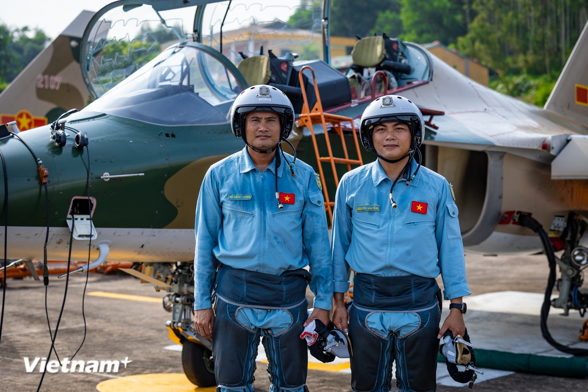 vnp-yak-130-7.jpg