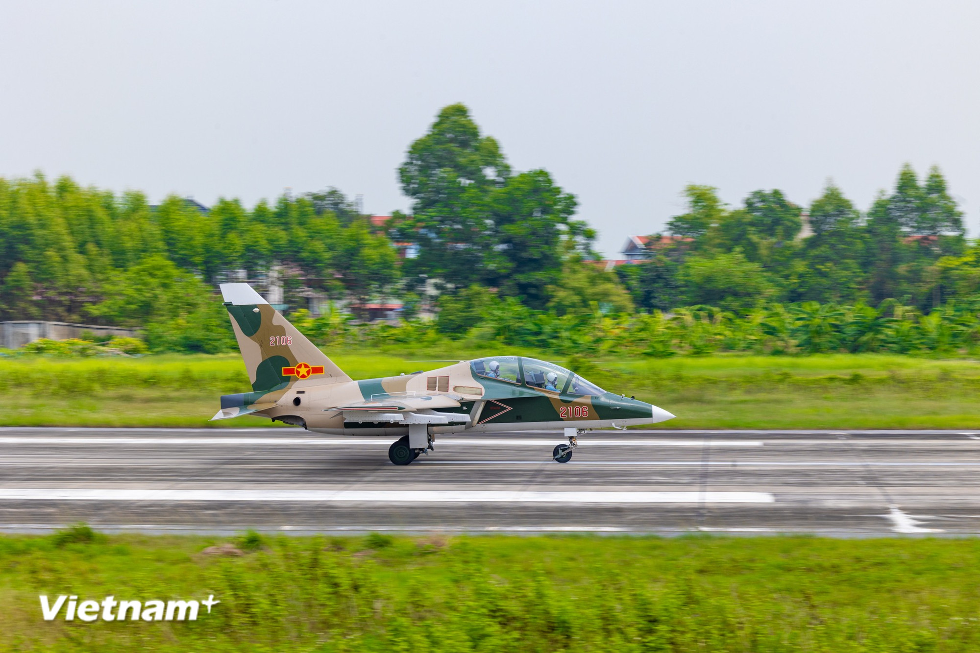 vnp-yak-130-16.jpg