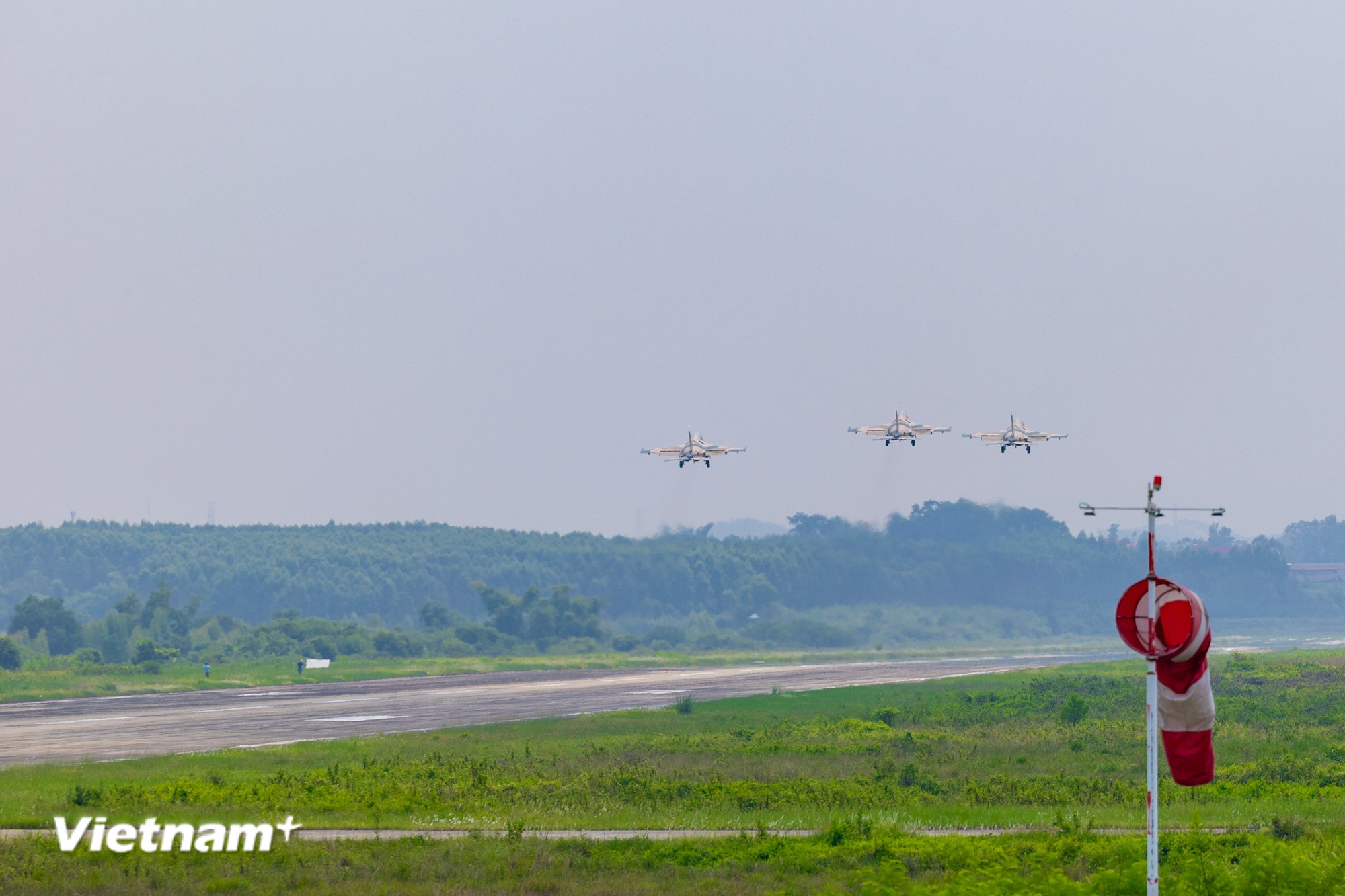 vnp-yak-130-17.jpg