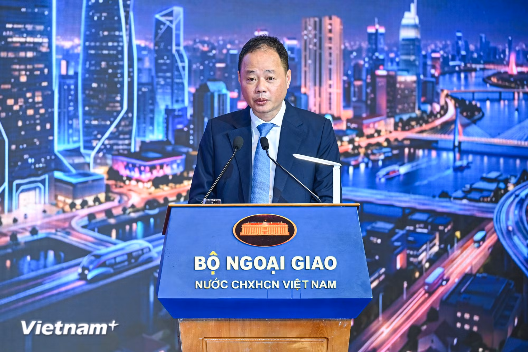 vnp-phien-hop-bo-ngoai-giao-khoa-hoc-cong-nghe-2.jpg