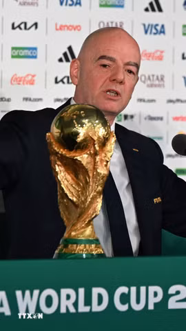 Chủ tịch FIFA Gianni Infantino trong cuộc họp báo trước lễ khai mạc World Cup 2026 tại Mexico. (Nguồn: THX/TTXVN)