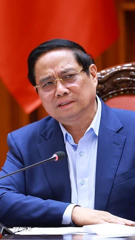 Thủ tướng Phạm Minh Chính chủ trì họp về Đề án phòng, chống sụt lún, sạt lở, ngập úng, hạn hán, xâm nhập mặn vùng đồng bằng sông Cửu Long đến năm 2035, tầm nhìn đến năm 2050. (Ảnh: Dương Giang/TTXVN)