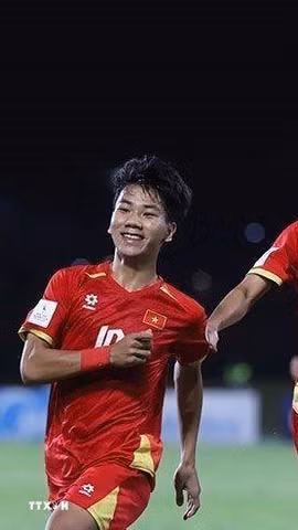 Nguyễn Lực ghi bàn gỡ hòa cho U17 Việt Nam tạo đà cho cú lội ngược dòng ngoạn mục. (Ảnh: TTXVN phát)