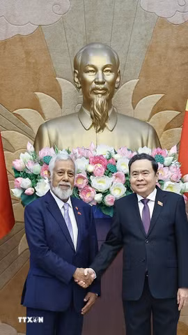 Chủ tịch Quốc hội Trần Thanh Mẫn hội kiến Thủ tướng nước Cộng hòa Dân chủ Timor-Leste Kay Rala Xanana Gusmão.(Ảnh: Doãn Tấn/TTXVN)