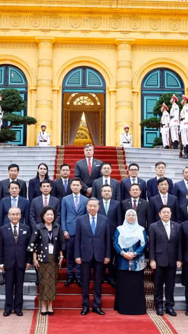 Tổng Bí thư, Chủ tịch nước Tô Lâm và các đại biểu. (Ảnh: Thống Nhất/TTXVN)