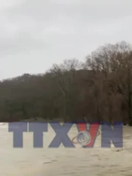 Pháp ban bố tình trạng báo động đỏ về lũ lụt tại miền Nam