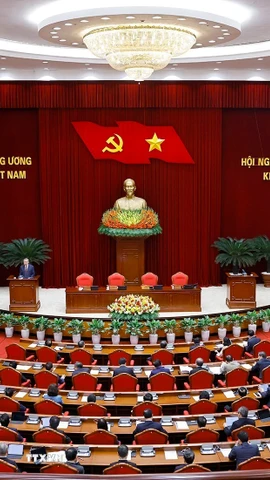Bế mạc Hội nghị lần thứ hai Ban Chấp hành Trung ương Đảng khóa XIV