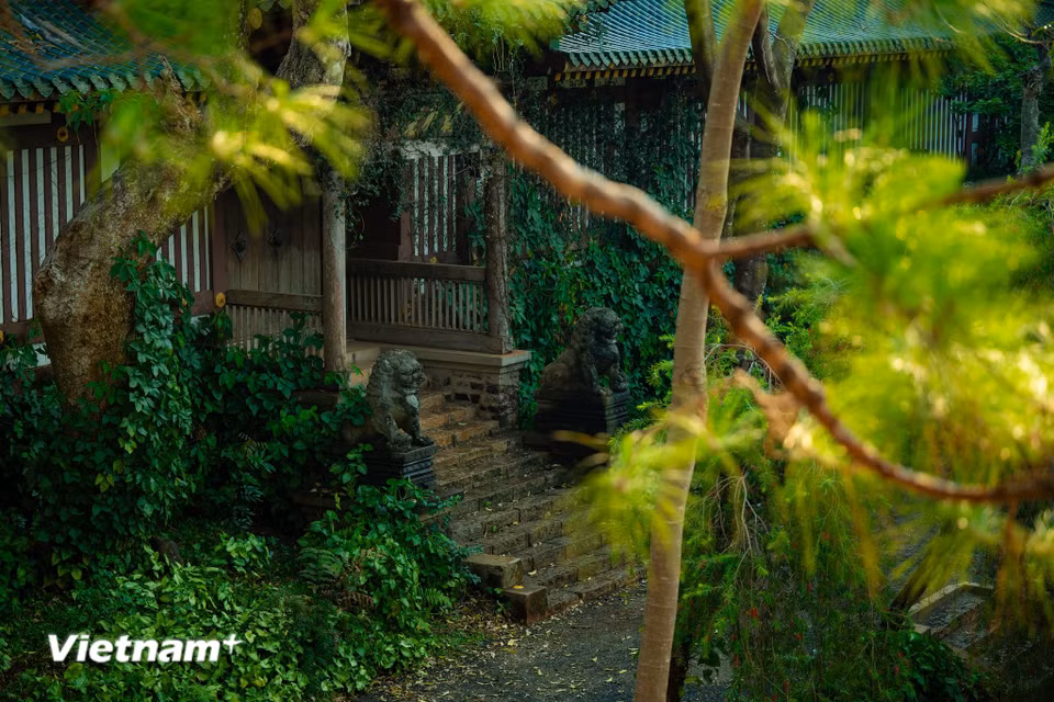 Chùa Minh Thành đã trải qua nhiều đợt trùng tu cùng những biến động của lịch sử nhưng vẫn giữ được nét cổ kính. (Ảnh: Minh Sơn/Vietnam+)