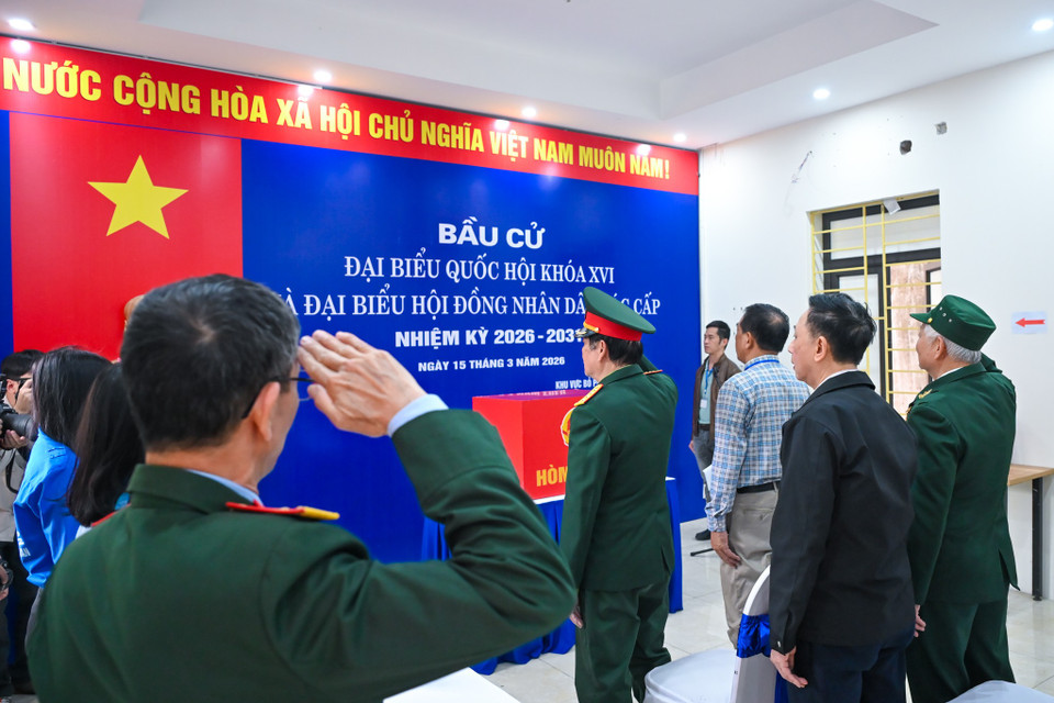 Công tác chuẩn bị cho buổi vận hành thử quy trình bỏ phiếu được triển khai khẩn trương, nghiêm túc và trách nhiệm, bảo đảm các khâu diễn ra đúng quy định và sẵn sàng cho ngày bầu cử chính thức vào 15/3 tới đây. (Ảnh: Minh Sơn/Vietnam+)