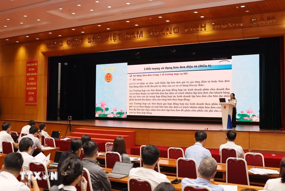 ttxvn-potal-nganh-thue-tap-huan-trien-khai-cac-quy-dinh-moi-cua-luat-quan-ly-thue-8879315.jpg