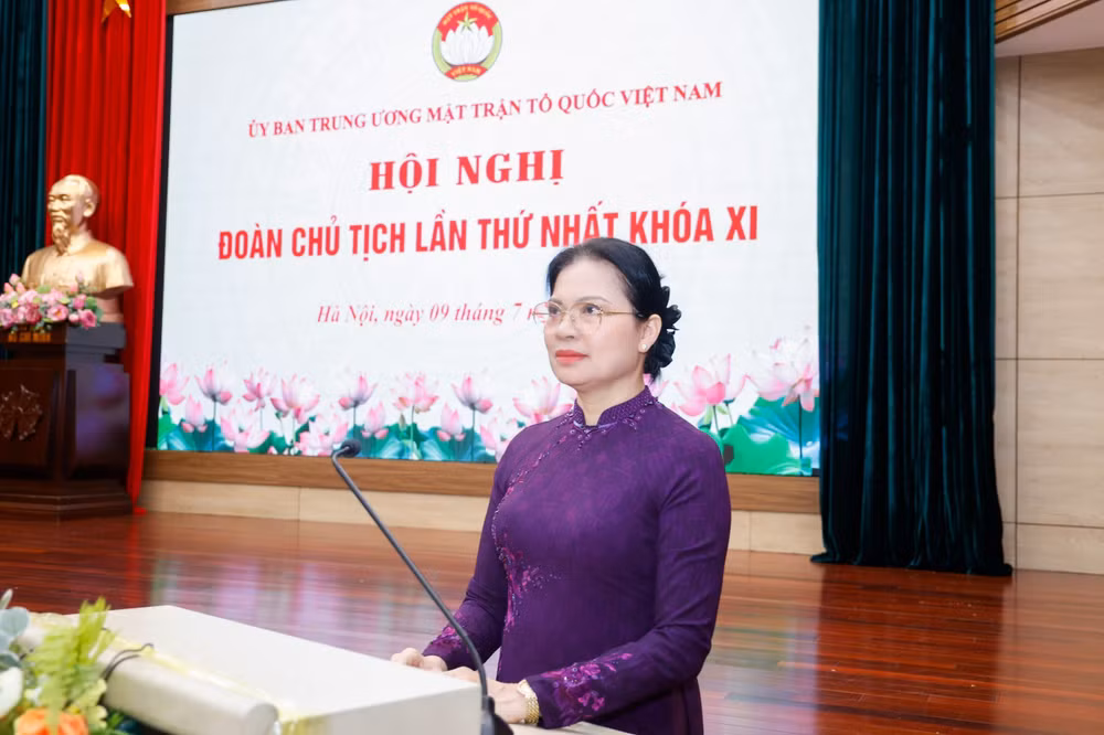 1783566017169-7146024259243036883-7146024259243036883-f3d1f9eddd4bb88cb59c7a2fed2bad20.jpg