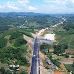 Dự kiến cao tốc Tuyên Quang-Hà Giang sẽ hoàn thành, thông xe toàn tuyến vào cuối quý 3 năm 2026. (Ảnh: Quốc Khánh/TTXVN)