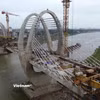 Theo kế hoạch, dự kiến cầu đường bộ Đuống sẽ hợp long vào đầu tháng Bảy và thông xe vào giữa tháng 9/2026. (Ảnh: Khánh Hùng/Vietnam+)