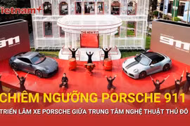 Triển lãm xe Porsche tại Hà Nội thu hút các "tín đồ" đam mê tốc độ và nghệ thuật