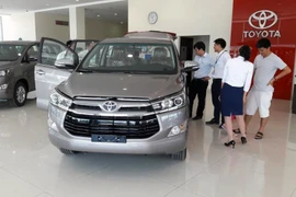 Doanh số thị trường ôtô tại Việt Nam đang cho thấy dấu hiệu đi ngang trong thời gian này. (Ảnh minh họa: PV/Vietnam+)