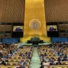 Toàn cảnh phiên họp thông qua nghị quyết của Đại hội đồng Liên hợp quốc. (Ảnh: Thanh Tuấn/TTXVN)