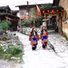 Các ngôi nhà trong Làng du lịch cộng đồng Lô Lô Chải. (Ảnh: Minh Tâm/TTXVN)