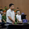 Chủ tịch Tập đoàn Phúc Sơn Nguyễn Văn Hậu trình bày tại phiên tòa sáng 4/7/2025. (Ảnh: Quốc Lũy/TTXVN) 