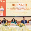 Các ứng cử viên Đại biểu Quốc hội khóa XVI tiếp xúc cử tri tại Đơn vị bầu cử số 5. (Ảnh: Vũ Hà/TTXVN)