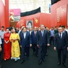Tổng Bí thư Tô Lâm và Thủ tướng Phạm Minh Chính tham quan Triển lãm "80 năm Hành trình Độc lập - Tự do - Hạnh phúc". (Ảnh: Dương Giang/TTXVN)