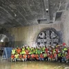 Cận cảnh chiếc máy đào hầm TBM số 2 mang tên "Táo bạo” tại ga ngầm S10-Cát Linh