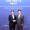 Tổng thống Hàn Quốc Lee Jae Myung đón Chủ tịch nước Lương Cường. (Ảnh: Lâm Khánh/TTXVN)