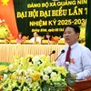 Ông Phạm Trung, Bí thư Đảng ủy xã Quảng Ninh nhiệm kỳ 2025-2030 phát biểu nhận nhiệm vụ. (Ảnh: Nguyên Linh/TTXVN)