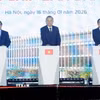 Tổng Bí thư Tô Lâm, Thủ tướng Phạm Minh Chính và Trưởng Ban Nội chính Trung ương Phan Đình Trạc phát lệnh khởi công Nhà máy chế tạo Chip bán dẫn công nghệ cao. (Ảnh: Thống Nhất/TTXVN)
