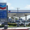 Một trạm xăng của tập đoàn Chevron tại El Monte, Los Angeles, California, Mỹ. (Ảnh: THX/TTXVN)