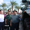 Thủ tướng Phạm Minh Chính tham quan sản phẩm Công nghiệp quốc phòng. (Ảnh: Dương Giang/TTXVN)
