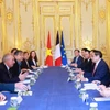 Thủ tướng Phạm Minh Chính hội đàm với Thủ tướng Pháp Francois Bayrou. (Ảnh: Dương Giang/TTXVN)