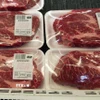Thịt bò được bày bán tại cửa hàng ở Montreal, Canada. (Ảnh: The Canadian Press/TTXVN)