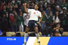 Jude Bellingham lập cú đúp vào lưới Mexico. (Ảnh: AFP/TTXVN)