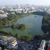 Hồ Hoàn Kiếm ở trung tâm Thủ đô Hà Nội. (Ảnh: Huy Hùng/TTXVN)