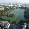 Hồ Hoàn Kiếm ở trung tâm Thủ đô Hà Nội. (Ảnh: Huy Hùng/TTXVN)