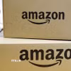 Các kiện hàng của Amazon. (Ảnh: Kyodo/TTXVN)