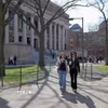 Sinh viên tại Đại học Havard ở Cambridge, Massachusetts (Mỹ). (Ảnh: Reuters/TTXVN)