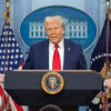 Tổng thống Mỹ Donald Trump phát biểu trong một cuộc họp báo tại Nhà Trắng. (Ảnh: THX/TTXVN)