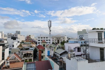 Hạ tầng viễn thông và mạng 5G phủ sóng tại phường Tây Nha Trang (Khánh Hòa). (Ảnh: Nguyễn Thành/TTXVN)