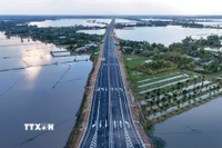 Diện mạo cao tốc Cần Thơ - Cà Mau trước ngày khánh thành