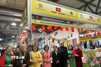 Gian hàng Việt Nam tại Hội chợ. (Ảnh: Dương Hoa/TTXVN)