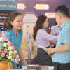 Triển lãm trưng bày sản phẩm y tế bên lề hội nghị. (Ảnh: Văn Dũng/TTXVN)