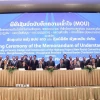 Lễ ký biên bản ghi nhớ (MOU) giữa Chính phủ Lào và Tập đoàn Phongsavanh về nghiên cứu triển khai cao tốc từ Vientiane đến biên giới Việt Nam. (Ảnh: TTXVN phát)
