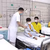 Tuyên Quang: 32 trẻ ngộ độc do uống nhầm thuốc diệt chuột