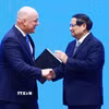 Thủ tướng Phạm Minh Chính và Thủ tướng New Zealand Christopher Luxon tuyên bố nâng cấp quan hệ Việt Nam- New Zealand lên Đối tác Chiến lược toàn diện. (Ảnh: Dương Giang/TTXVN)