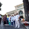 Đoàn khách Ấn Độ tham quan Bưu điện Trung tâm Thành phố Hồ Chí Minh. (Ảnh: Hồng Đạt/TTXVN)