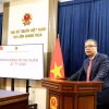 Đại sứ Đặng Minh Khôi phát biểu tại lễ míttinh. (Ảnh: PV TTXVN tại LB Nga)
